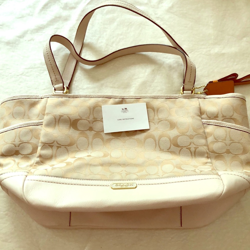 Coach shoulder bag
